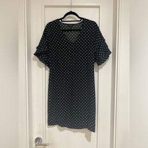 Banana republic sheath dress size 2 black with hire polka dots